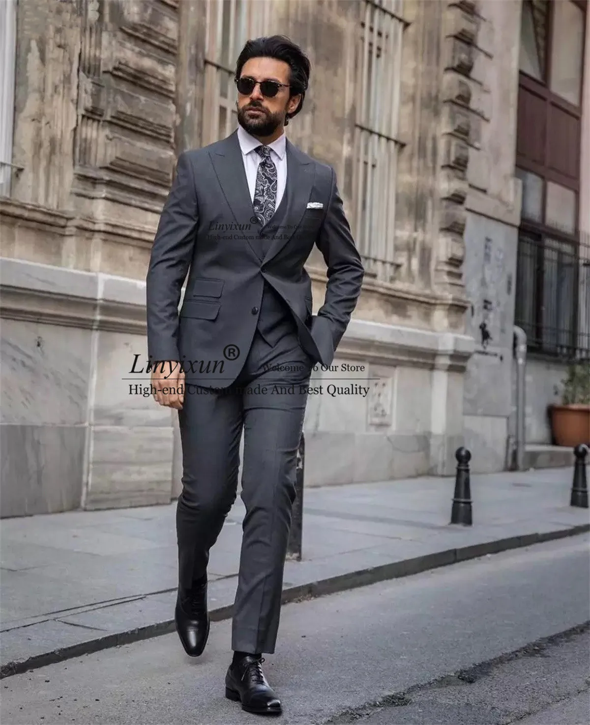 Dark Grey Men Suits Peaked Lapel Groom Tuxedo 3 Piece Sets Business