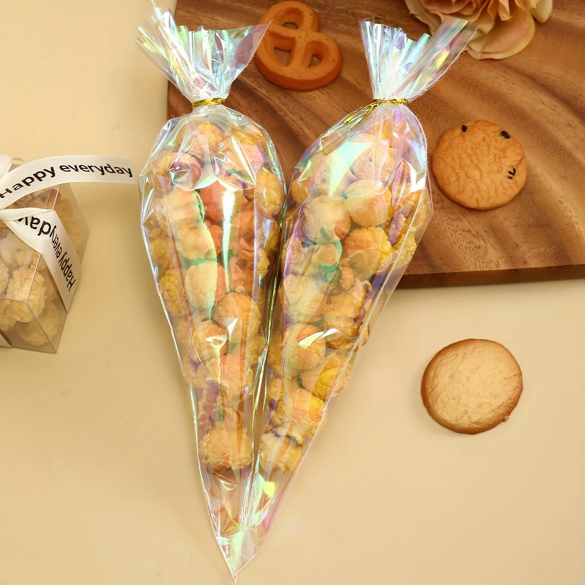 50 Stück schillernde holografische Zellophan-Leckerli-Beutel mit Drehbändern – perfekt für Weihnachten, Hochzeiten, Geburtstage – Detail 8