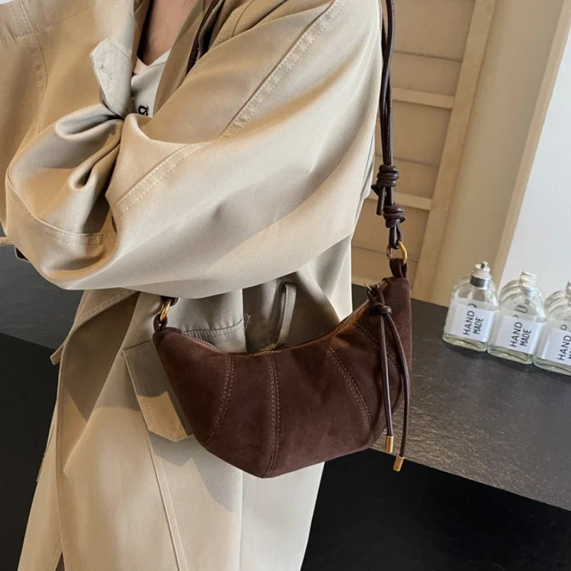 Velvet Material Zipper 2026 High Quality Shoulder Bag Solid Color Simple Fashionable Crossbody Bag Soft Western Style Handbag
