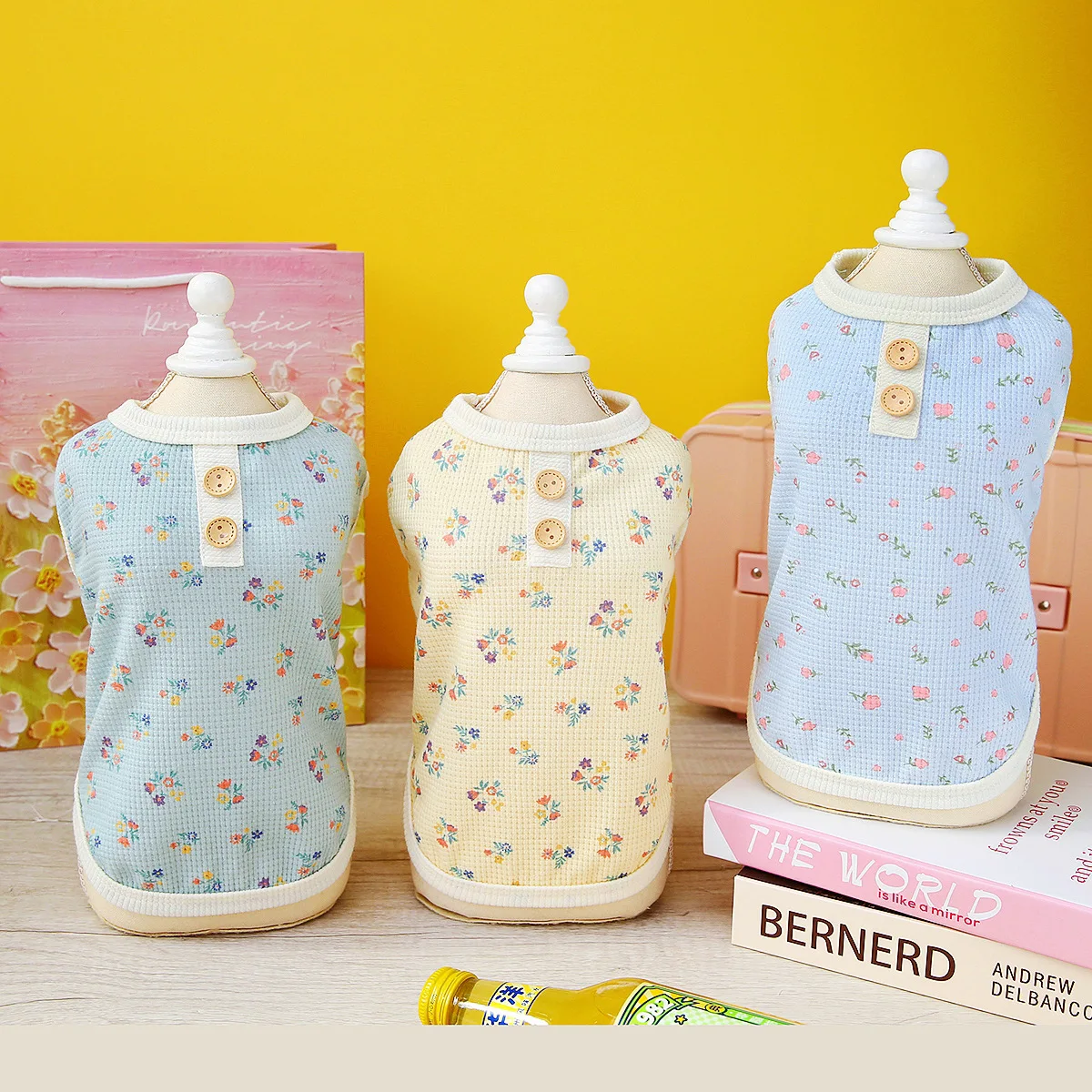 Pet Stampato Gilet Vestiti Per Cani Teddy Bichon Cat Pet Clothes Primavera Estate Waffle Floral Vest Yorkshire Terrier Chaleco Para Perro