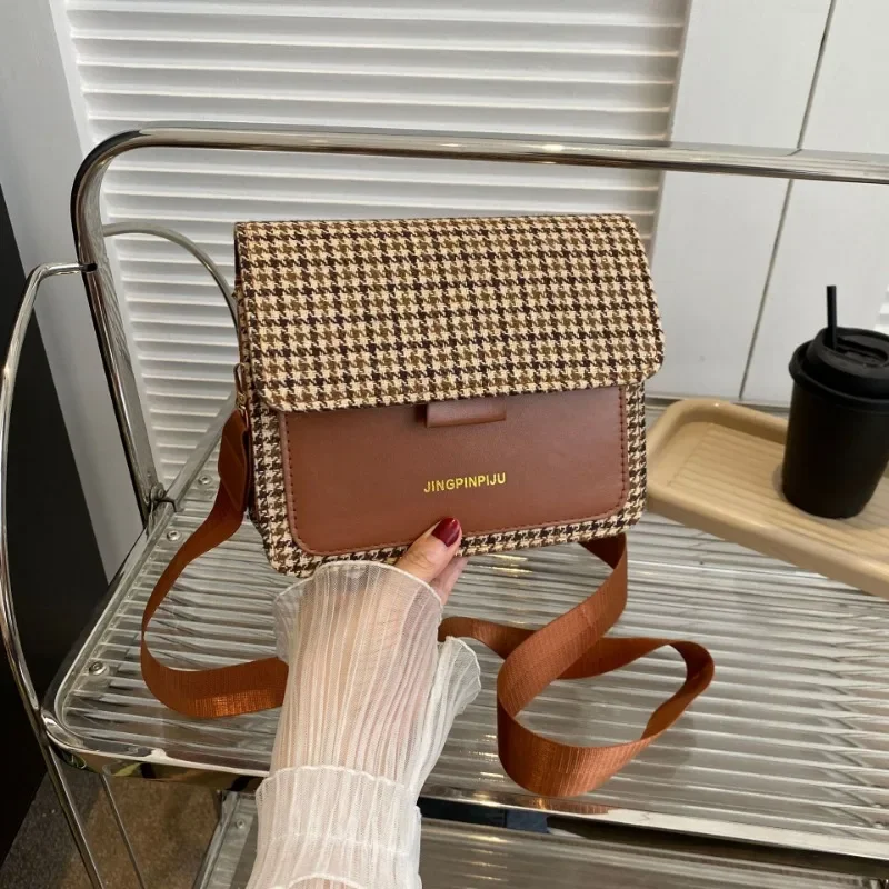 Autumn Casual Houndstooth Retro Crossbody Bag New Trendy Casual Wide Strap Hand-held Shoulder Bag Small Square Crossbody Bag