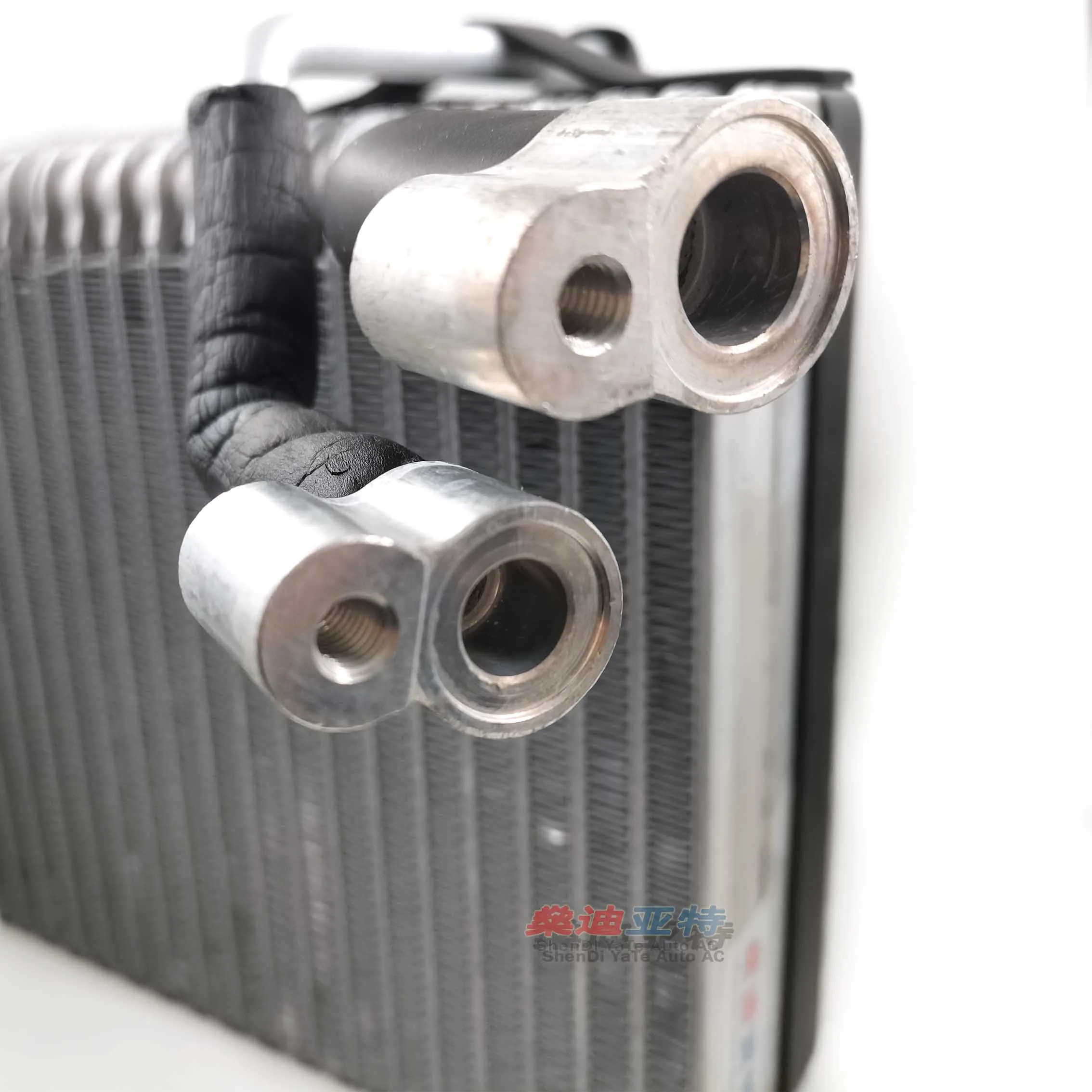 Auto AC Evaporator Core For Jeep Grand Cherokee II 98-05 5012697AA 5012697AB 5012697AD Car Air Conditioner System