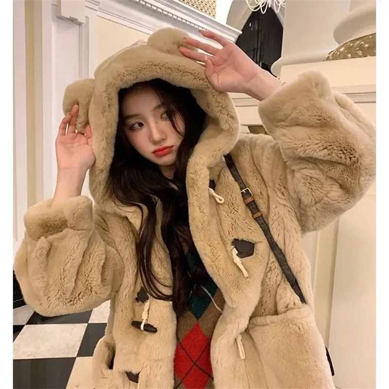 Autumn/Winter 2023 New Style Otter Rabbit Hair Cute Coat Female Cow Horn Button Fur Coat Cat's Ears Steamed Cat-ear Shaped Bread