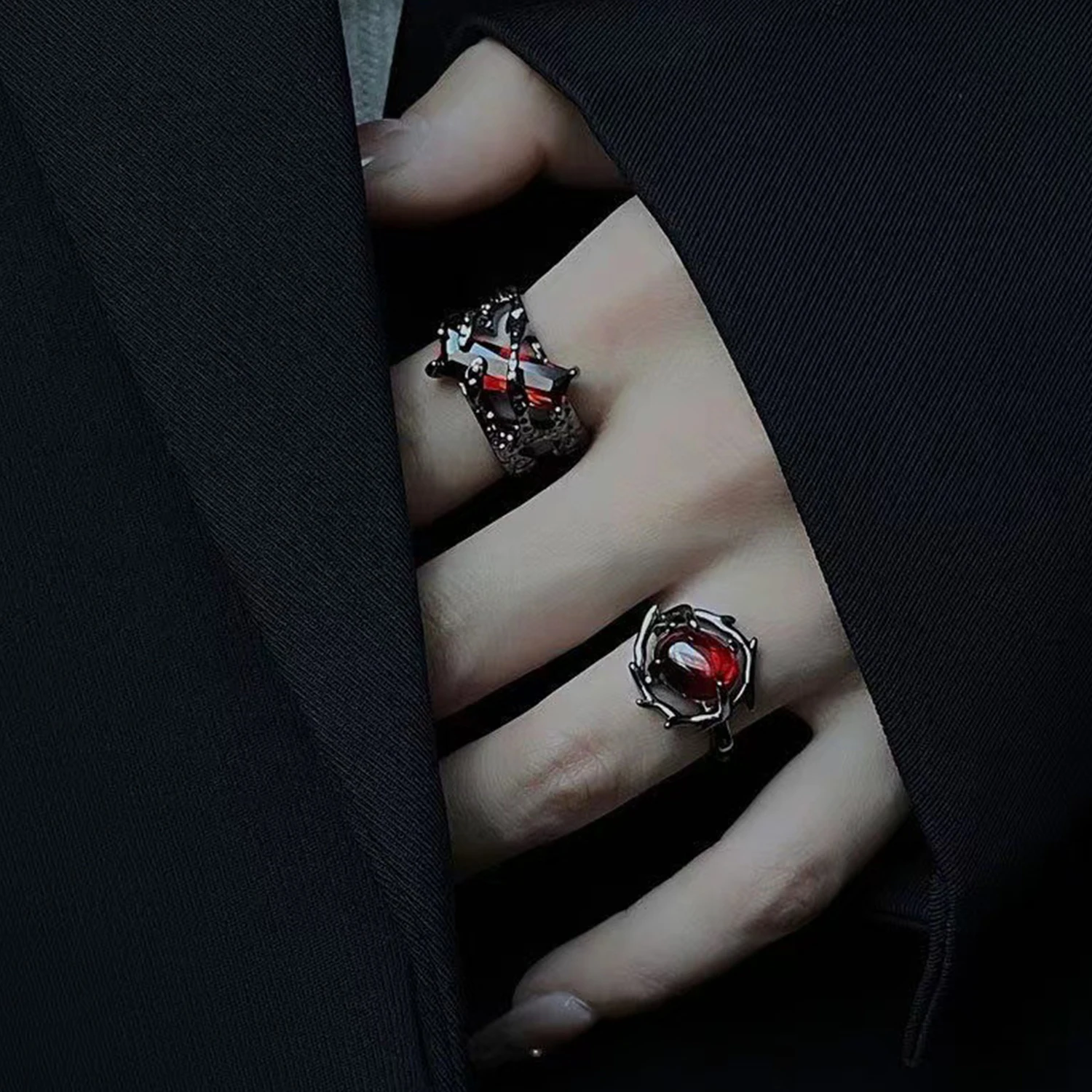 Bijoux vintage de style rétro punk rubis de style mode 2025, bague en cristal noir, pendentif géométrique, doigt ouvert, 1 pièce._voghion.com
