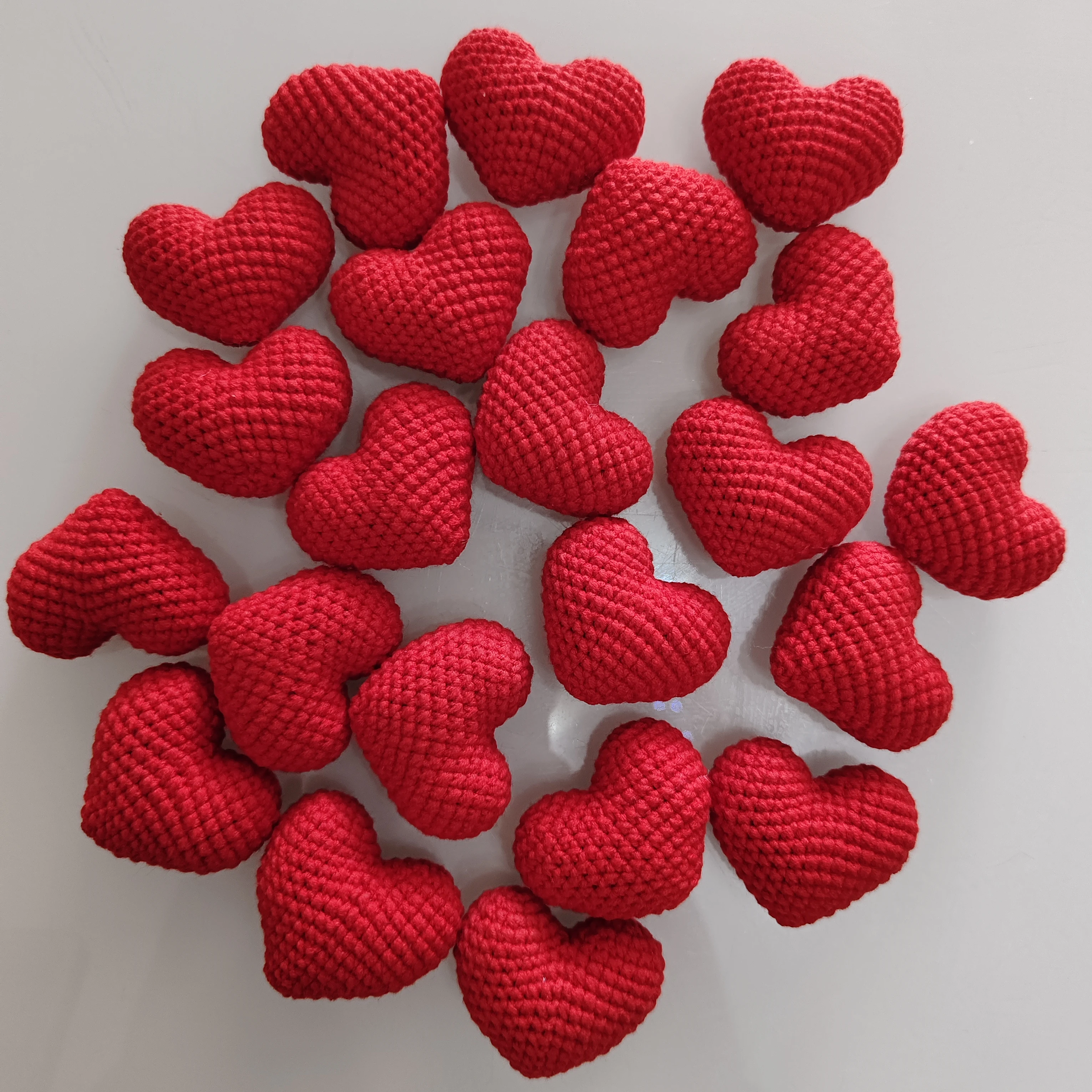 Handmade Crochet Red Heart Accessories , Crochet Color Heart for Cloths&Hat Decor,Handmade Wool Ornament ,Knitting Accessorie