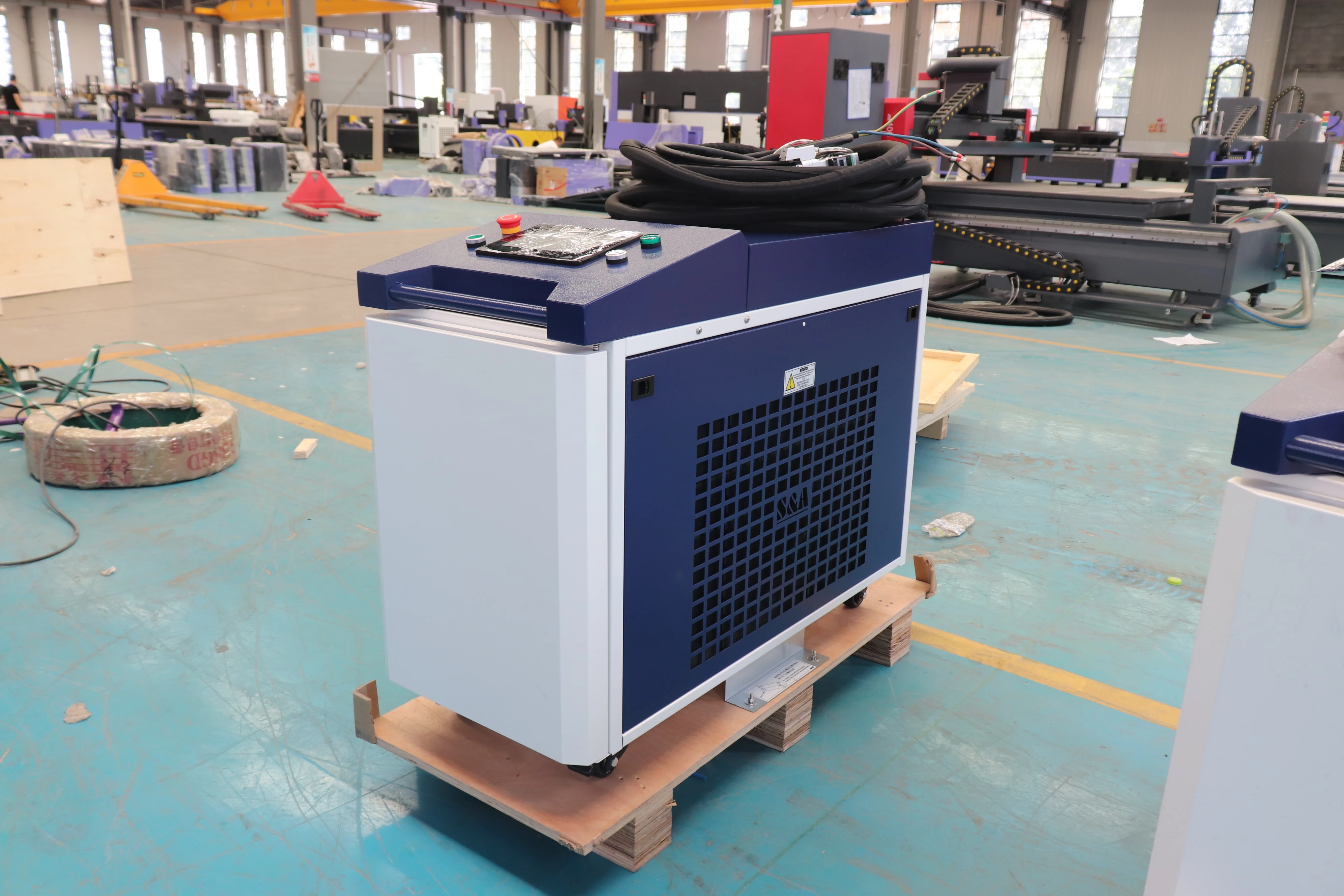 2024 1500w 2000w Portable Laser Rust Remover Dust Old Paint Laser Cleaner Handheld Fiber Laser Cleaning Machine 5