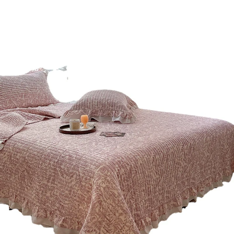 

Bunk bed cover in summer