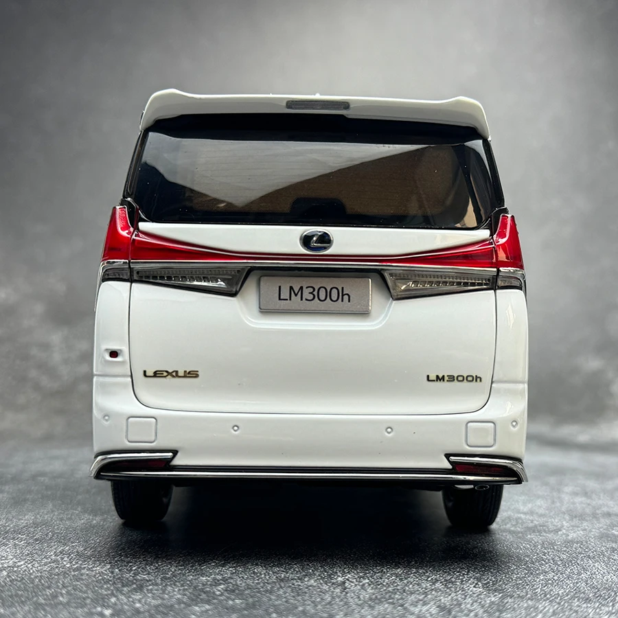 KYOSHO Diecast 1:18 Scale MPV LM300h car model MPV commercial