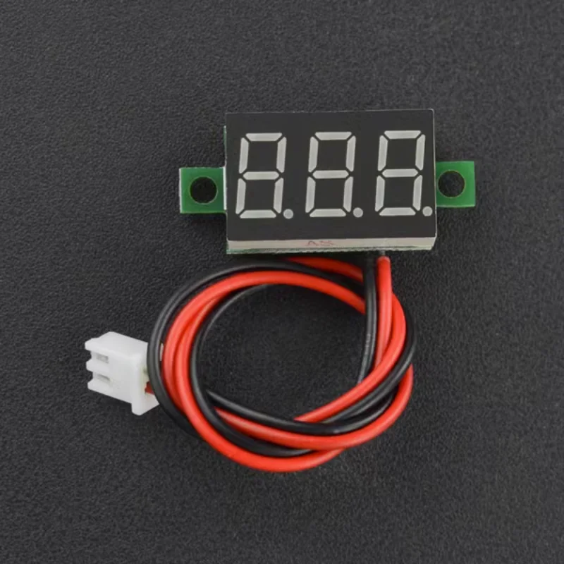 Intelligent car voltage monitoring module