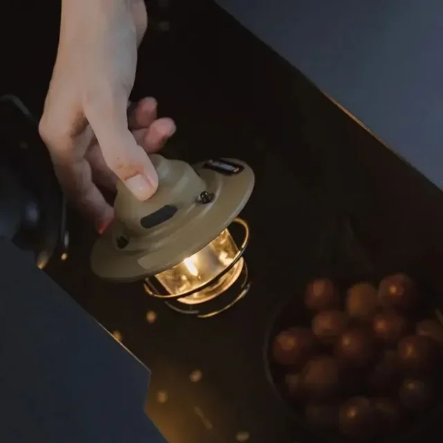 Mini Retro Camping Lantern 3