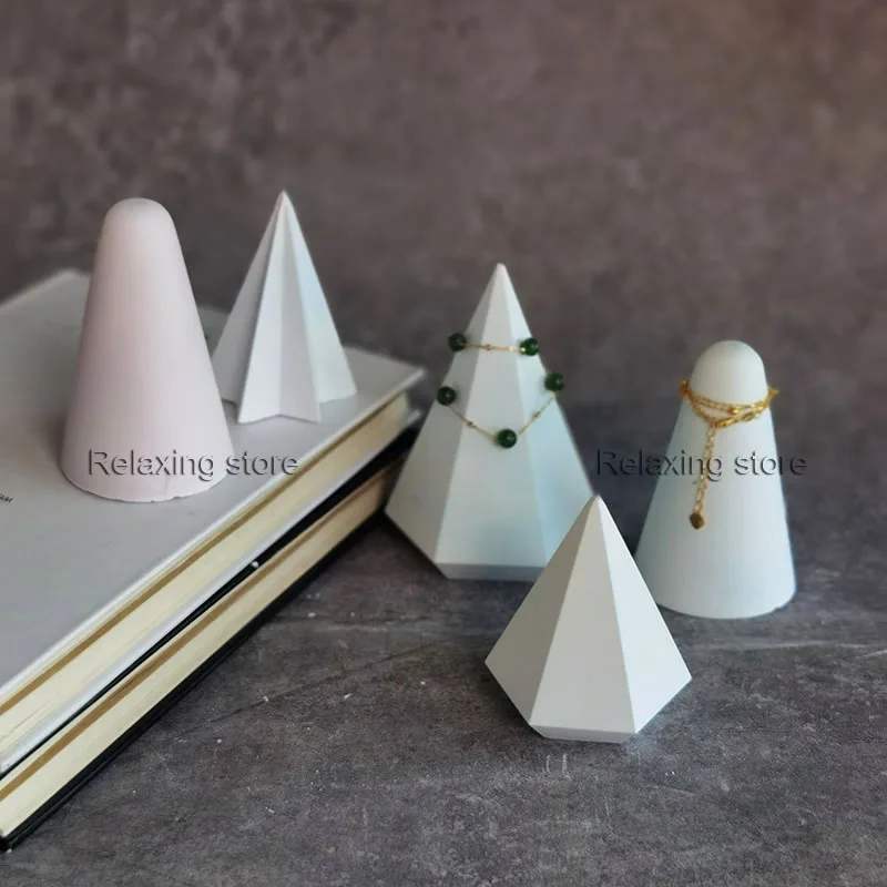Creative Plaster The Ring Holder Gypsum Molds Jewelry Display Rack Concrete Cone Pyramid Silicone Mold Home Decor Photo Props