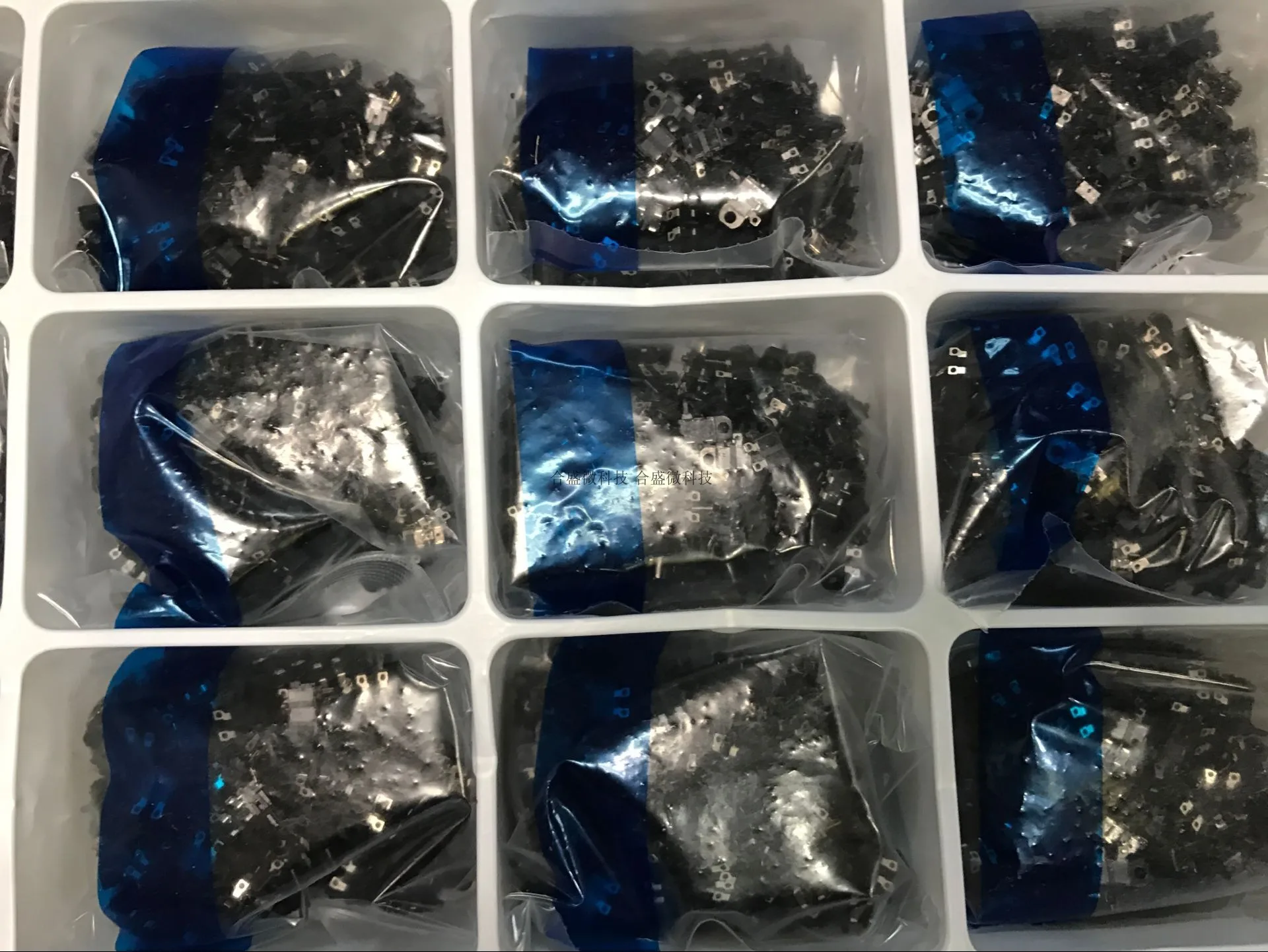

5PCS ESE-11HS2 Detection Switch ESE11HS2 Original