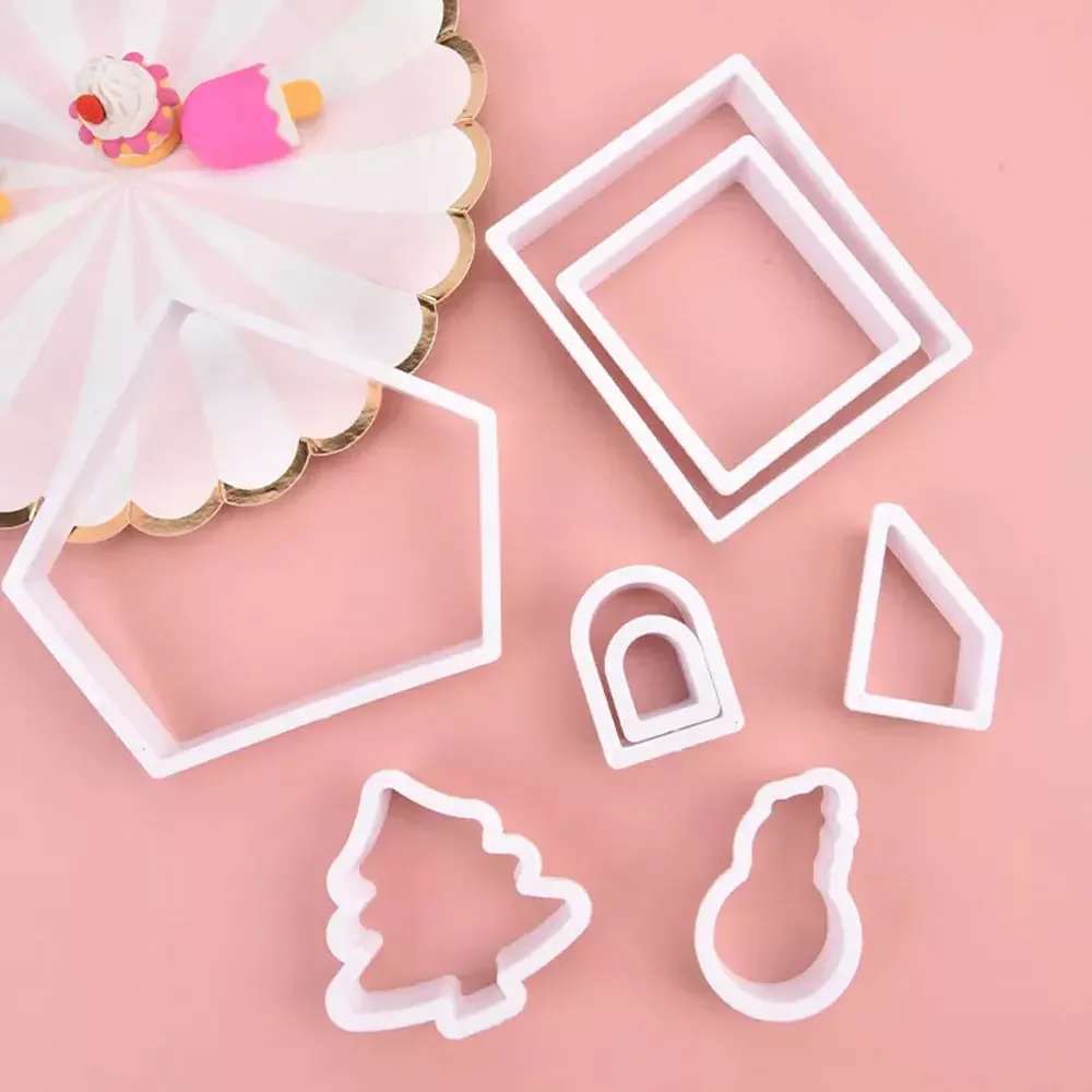 8Pcs Plastic Cookie Cutter Set 3D Christmas Gingerbread House Mould DIY Biscuit Mold Pastry Cake Stamp Baking Cookie Tools