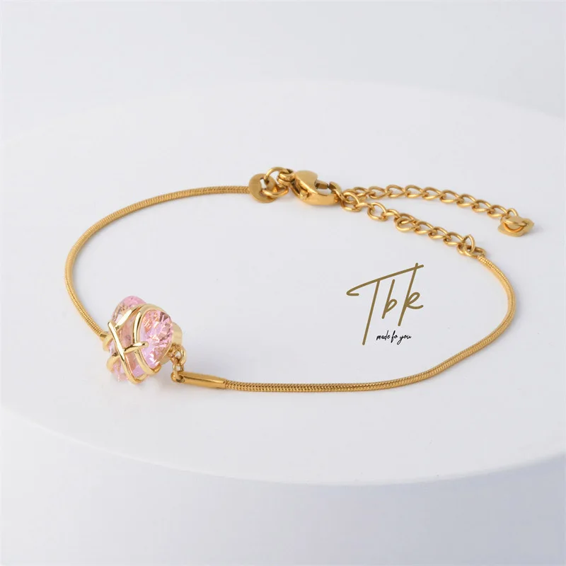 Bracelet coeur classique pour femmes et filles, bracelet château en cristal, joli cadeau de bijoux, tendance de la mode, rose mignon, 2022