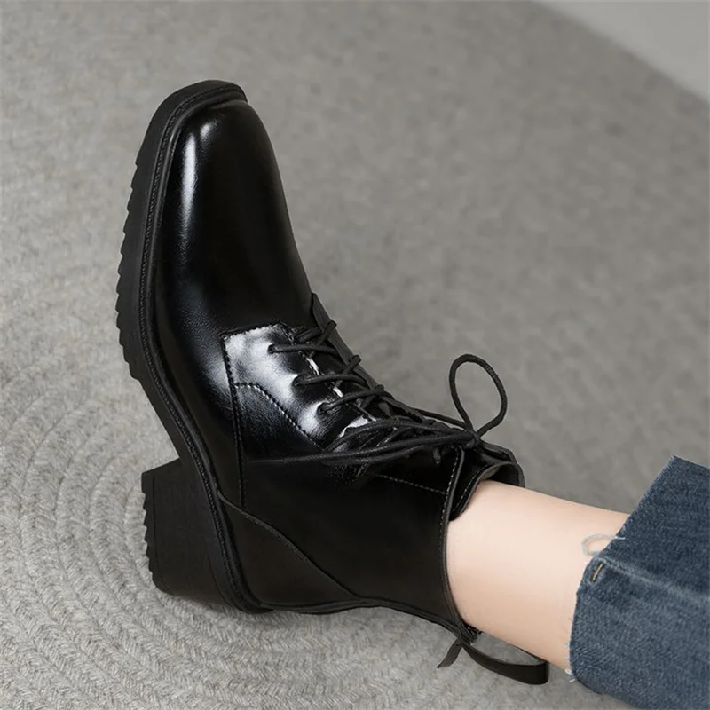 Square Head Lace Up High Top Plush Riding Boots for Women's Autumn and Winter New Fashion Casual Women's Short Leather Boots