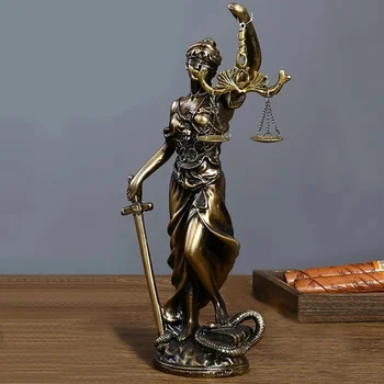 Style européen créatif rétro maison imitation cuivre déesse de la justice ornement décoration salon bureau bureau ornement 1 pièces 1