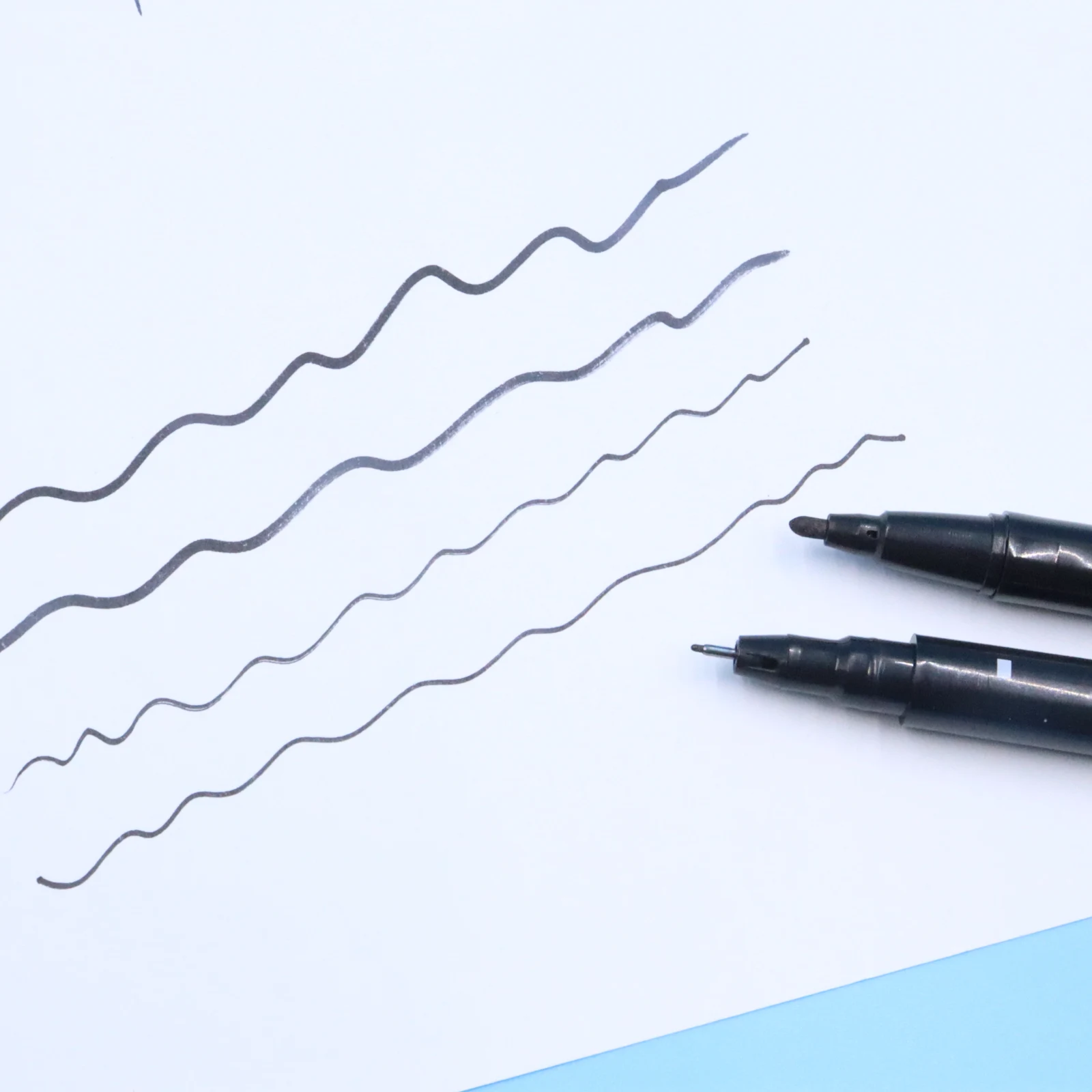 Permanent Marker Pen 3Pcs/Set Twin Tip Oily Fine Point Waterproof Ink 0.5mm 1mm