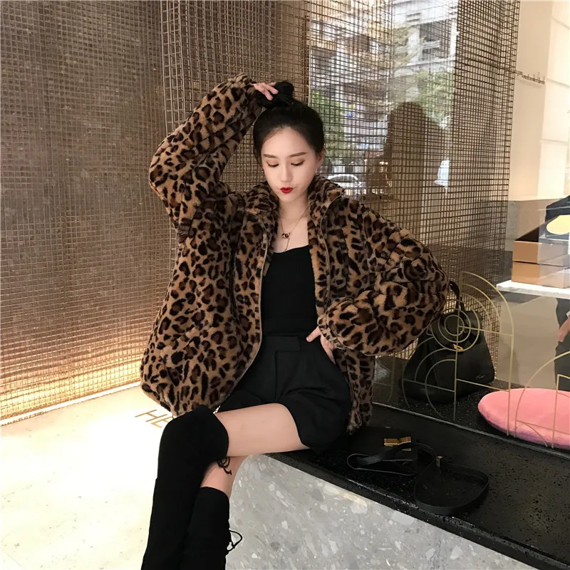 2023 Winter Jacket Lady Loose oversized Fuzzy Coats Women Vintage Leopard Stand Collar Zipper Outwear Female Casual Streetwear