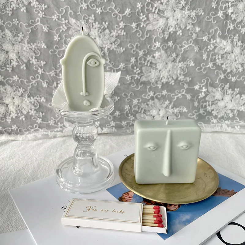 6811959712826bcce27e0de650de35