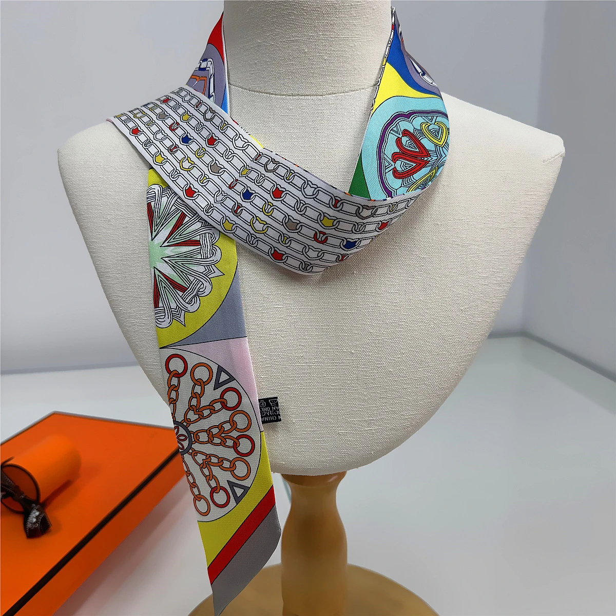 Marke Design Frauen Schal Bunte Halbkreis Luxus Seide Schal Mode Haar Stirnband Foulard Tasche Dekoration Dünne Halstuch – Detail 4