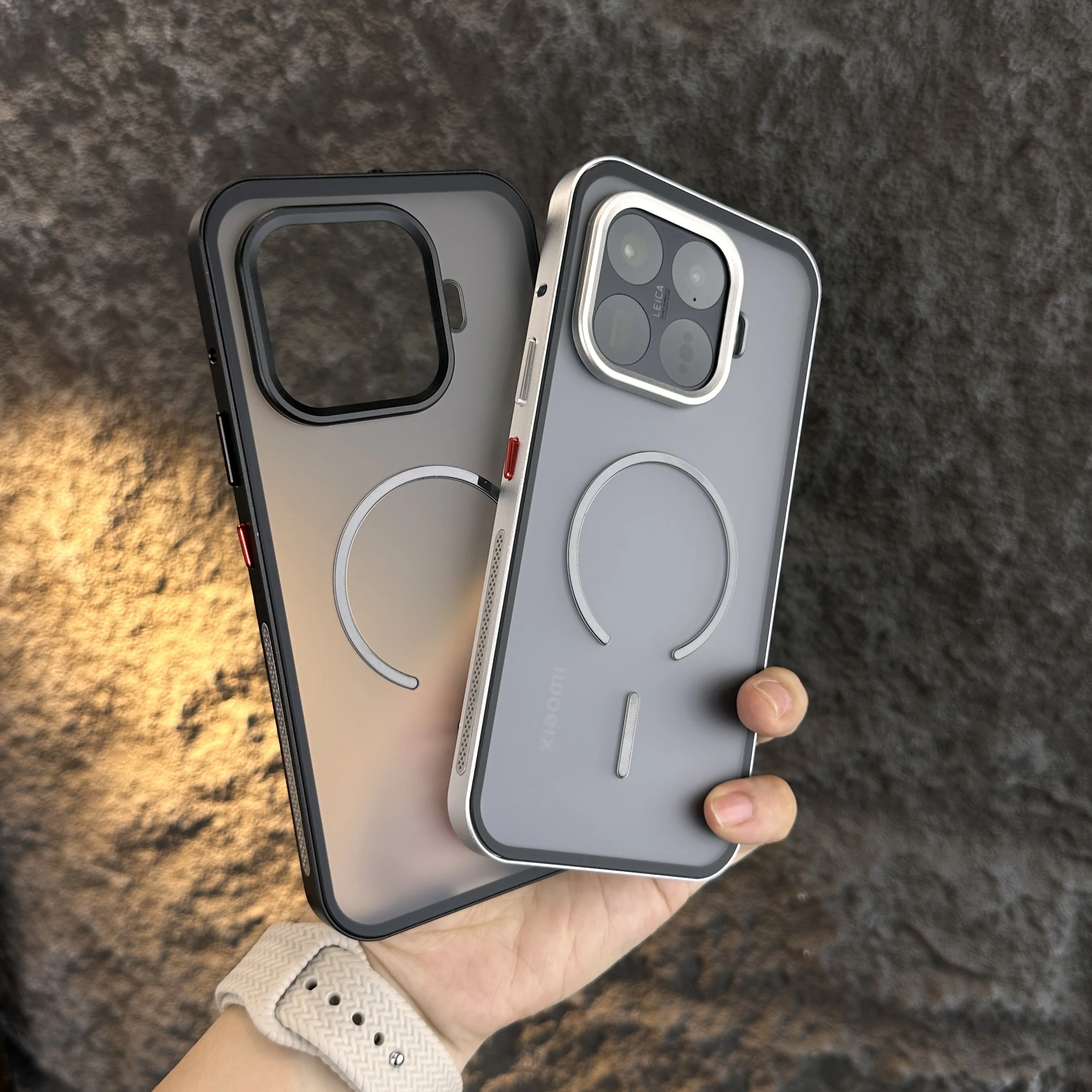 Magnetic Aluminum Alloy Case with Tempered Glass Acrylic Back