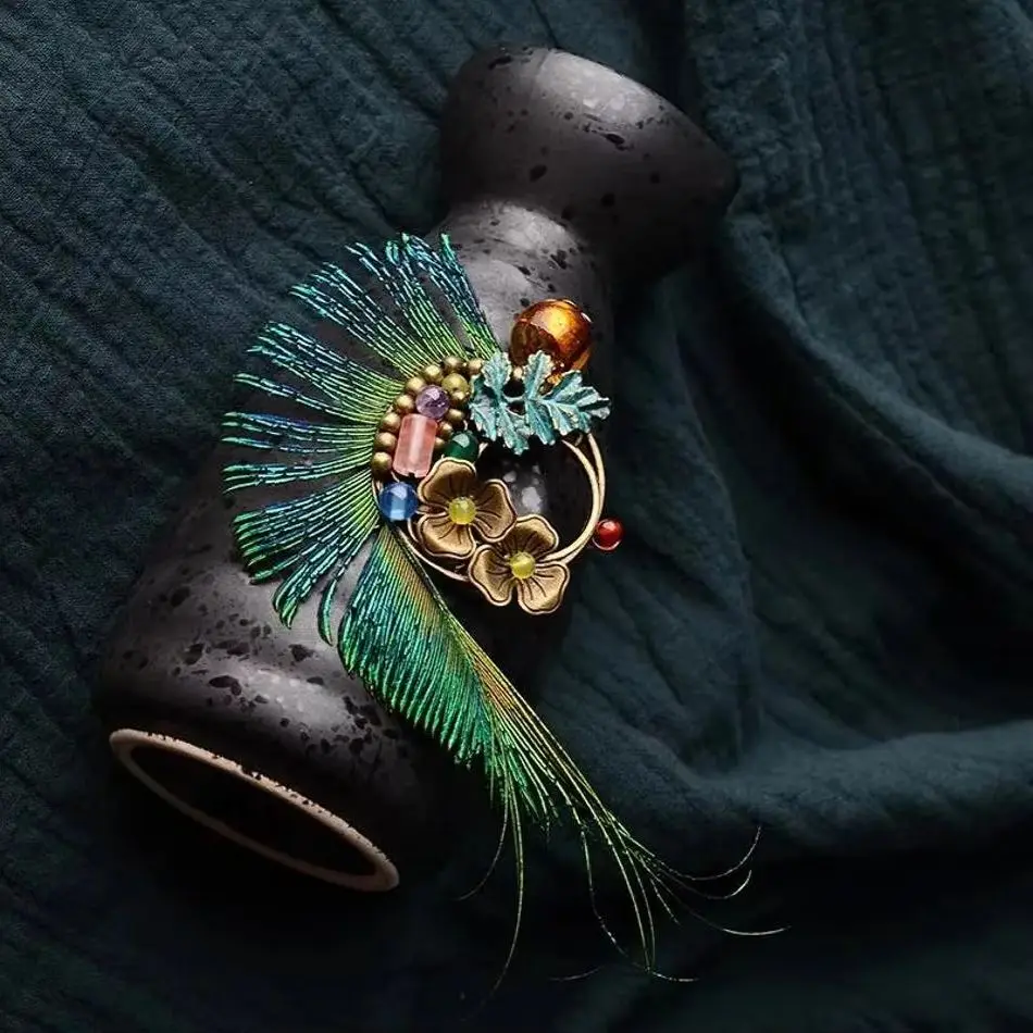 1 Pcs Handmade Peacock Feather Brooch New Ethnic Jewelry Copper Flowers Brooch Glazed Stones Vintage Brooch New