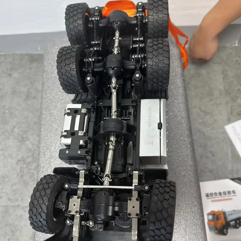 Huina 598 1:14  Full Scale Fourteen Channel 2.4g Alloy Dump Truck Engineering Transport Vehicle Adult Remote Control Toy Car 6
