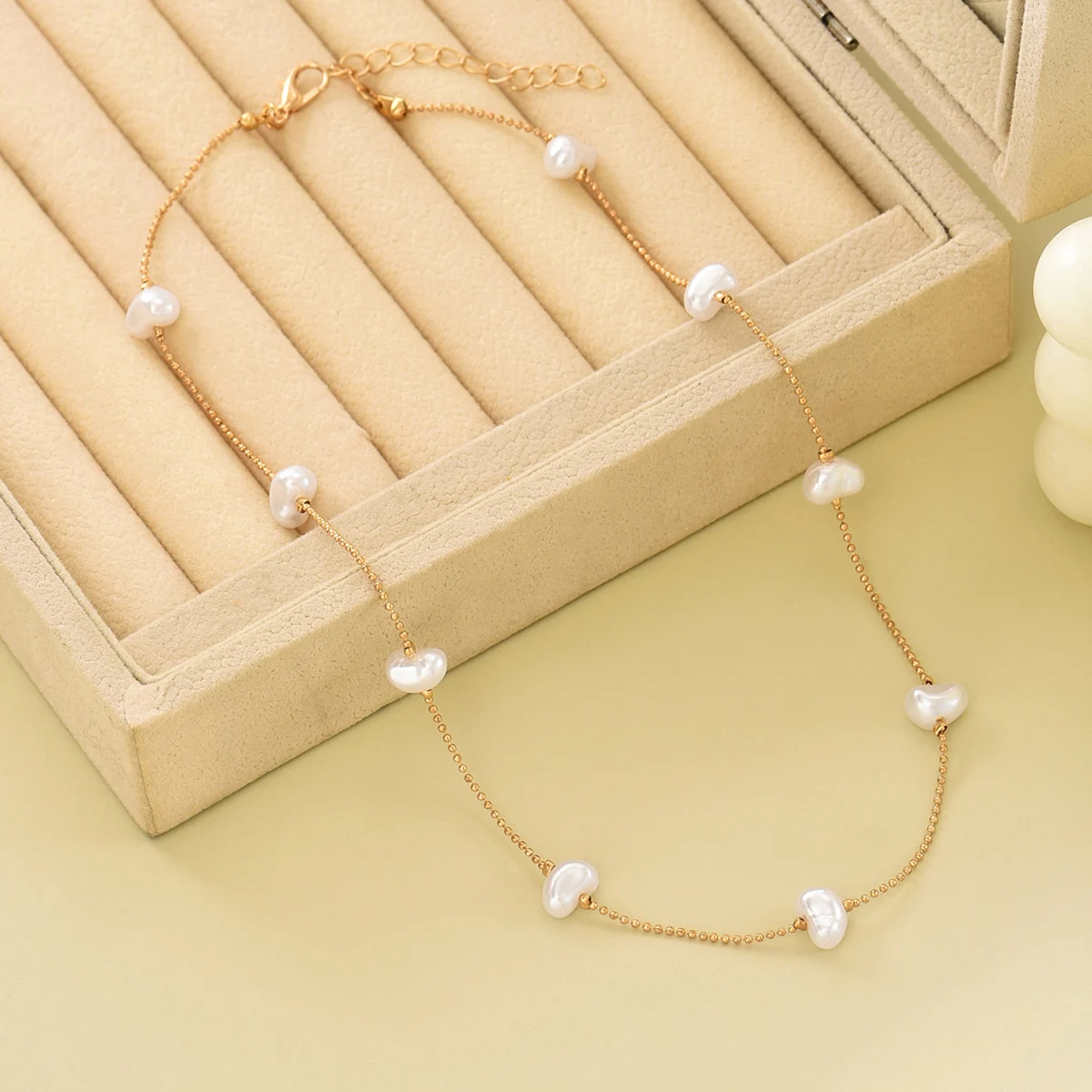 Faux Pearl Necklace Pearl Choker Necklaces Irregular Layered Choker for Mom Wedding Party Daily Wear