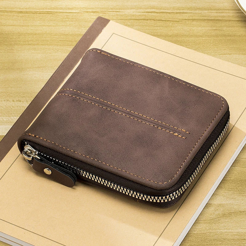 Men's Fashionable Retro Wallet - Large Capacity, Three-Fold Design with Zipper & Multi-Card Slots