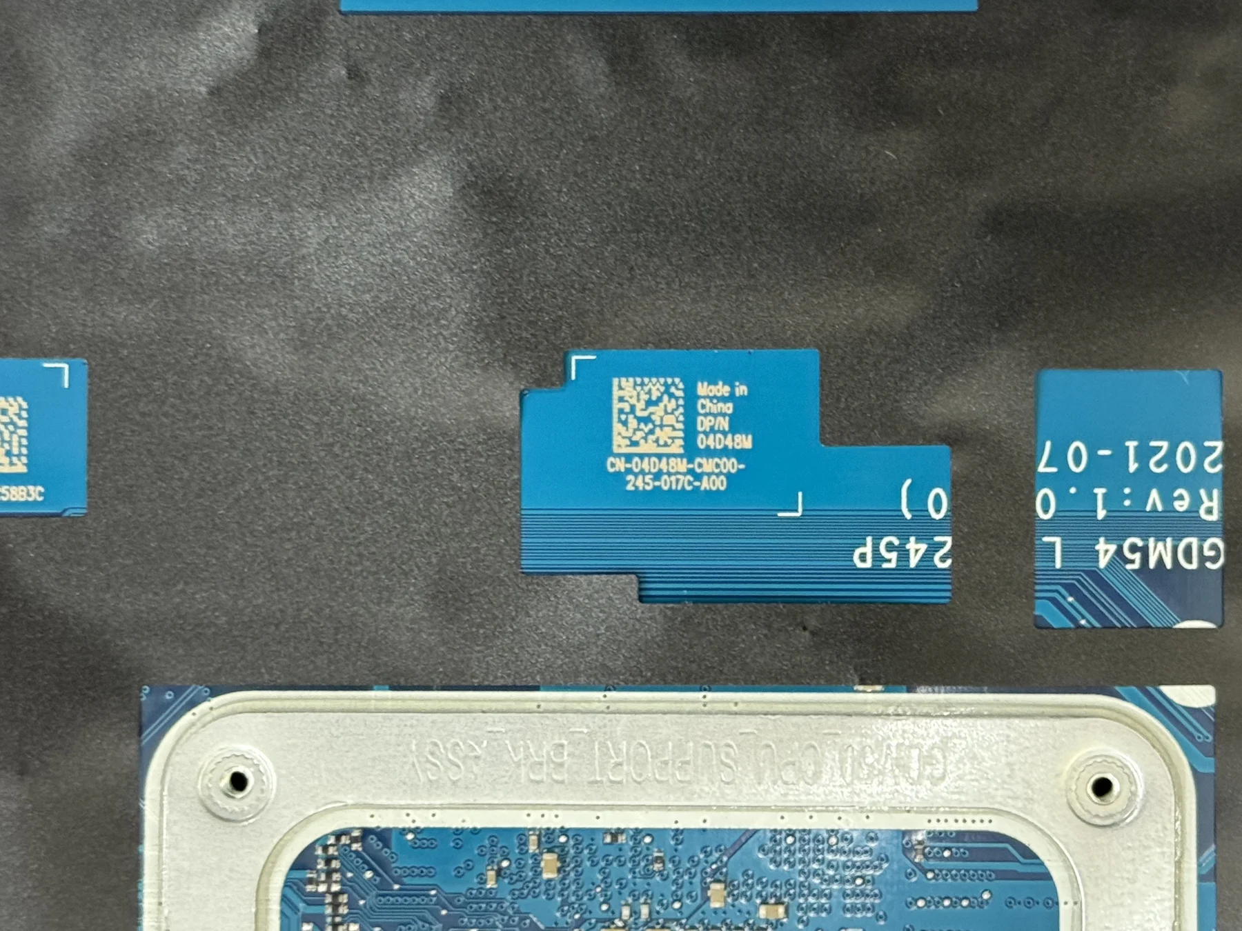 04D48M-3.jpg