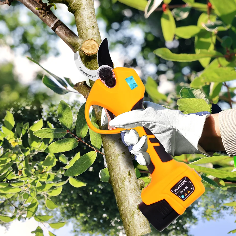 SWANSOFT 電動剪定バサミ 切断径28mm 軽量コードレス電動剪定鋏 2pcs 16.8V 2Aバッテリーを備えた 充電式剪定ばさみ 8603 28mm コードレス電動剪定鋏 剪定ばさみ 軽量でパワフルSWANSOFT