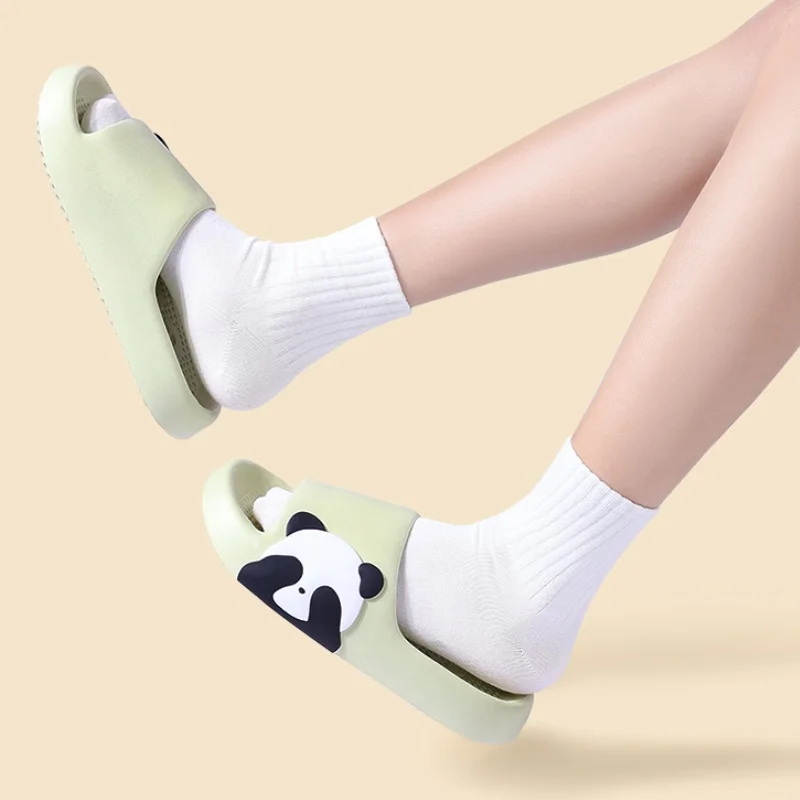 Lightweight non-slip bathroom slippers Cute Panda print women's slippers Cushioned Flat Casual soft soled couple home slippers 3