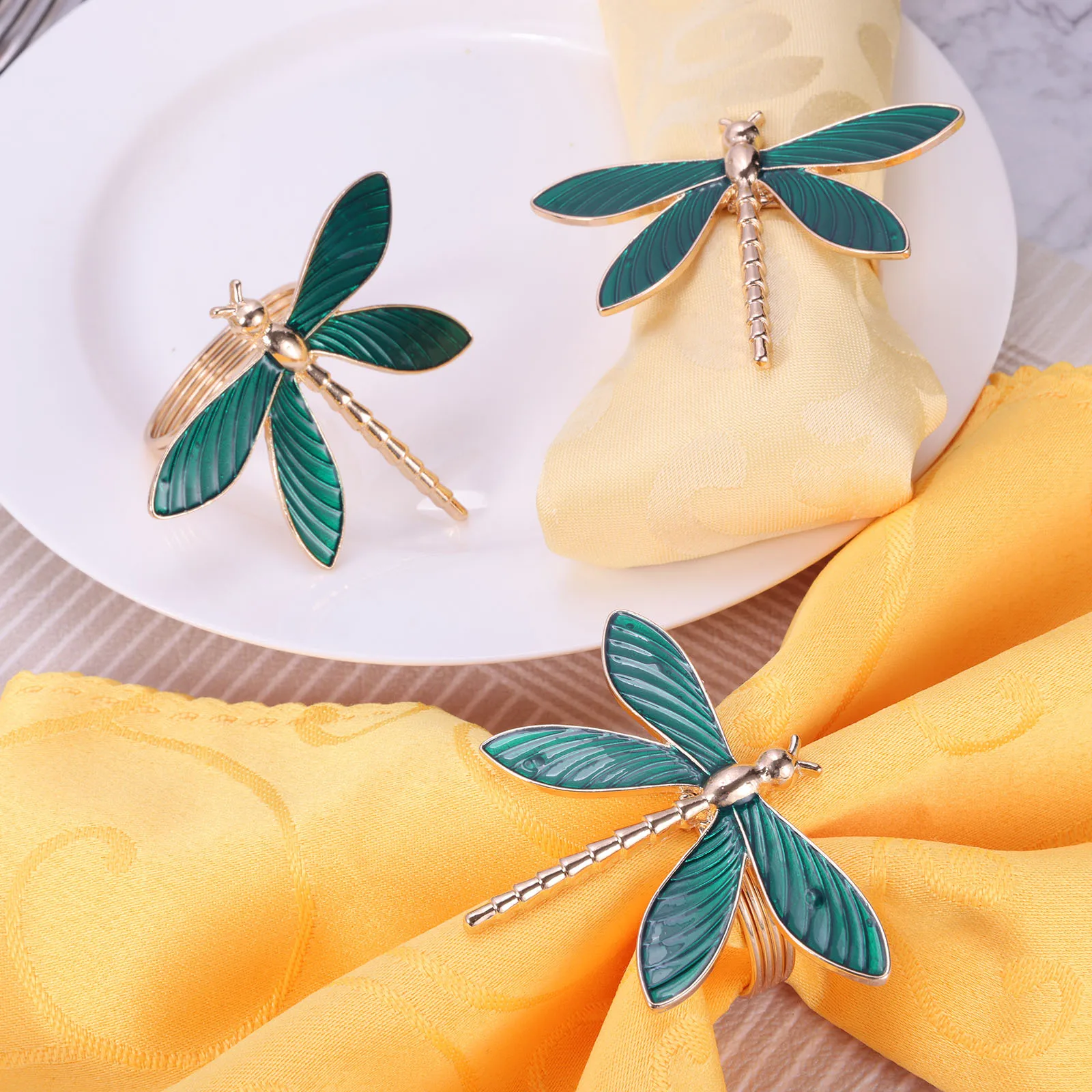 

6 шт. креативные Золотые 3D кольца для салфеток в виде стрекозы, держатель для скатерти в виде насекомых из сплава, пряжка, декор на День Благодарения, Рождество, семейная сборка