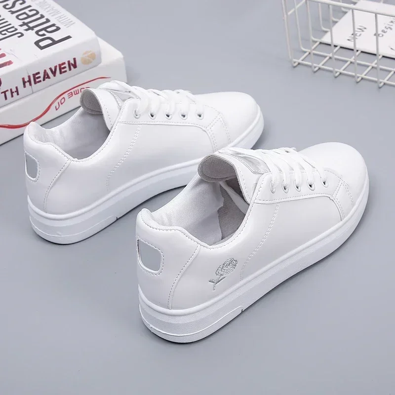 Baskets Blanches Brodées en Cuir PU pour Femme, Chaussures Décontractées, Respirantes, à Fleurs, à Lacets, Nouvelle Collection 6