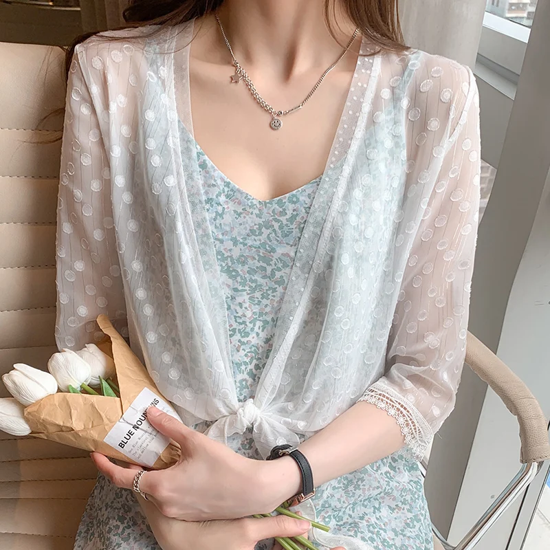 Summer Women Chiffon Shawl Sweet Polka Dot Prevented Bask Clothes Ultra-thin Lace Patchwork Three Quarter Sleeve Lady Shirts