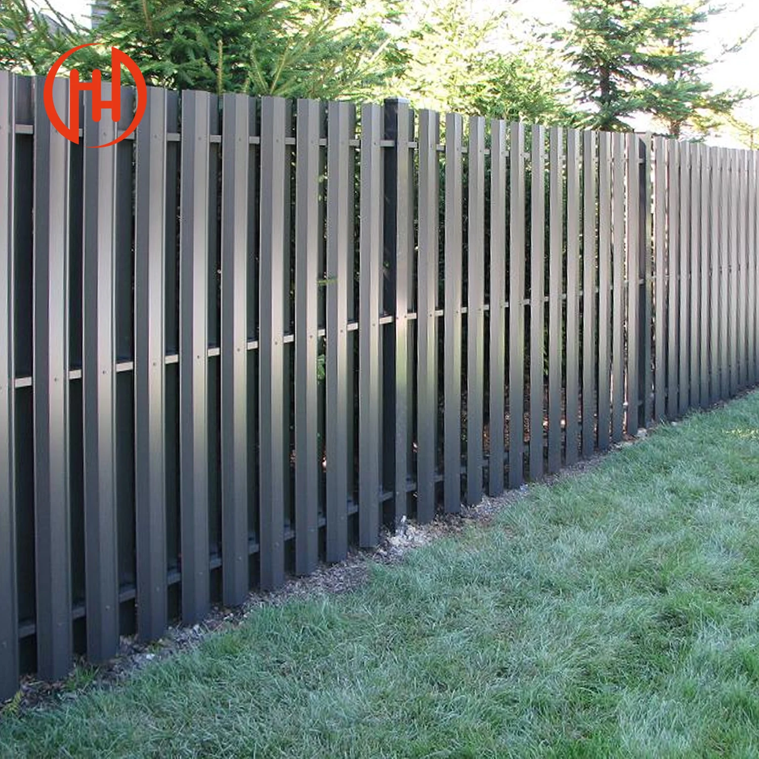 Factory Direct UV-Resistant Plastic Garden Fence Moden Design Aluminium Posts Fencing Trellis & Gates Outdoor Fence Panel 4