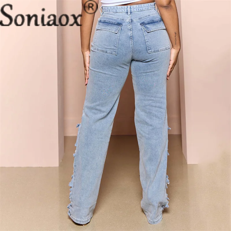 Рисунок 2 - Джинсы женские прямые с вырезами