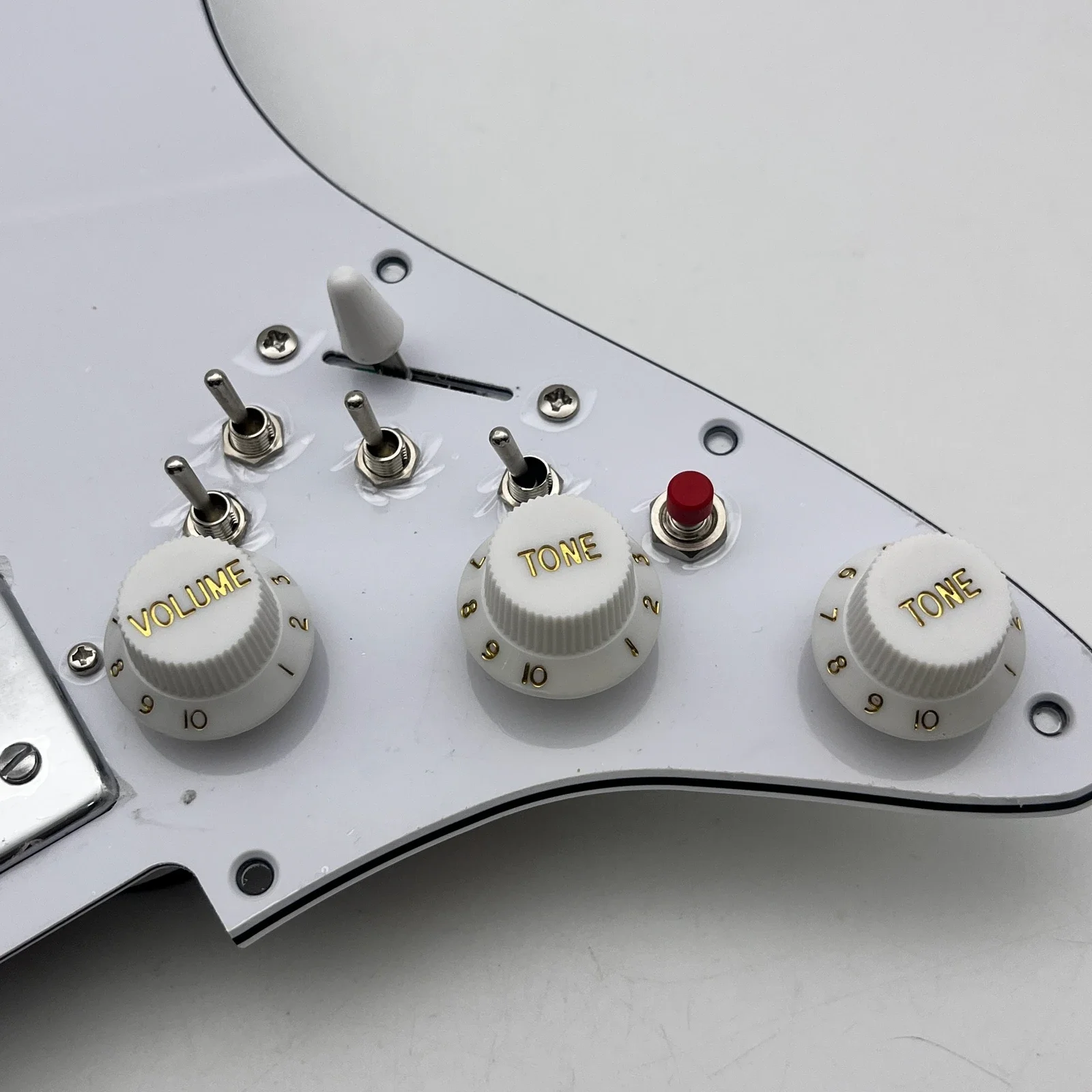 Ulepszenie wstępnie okablowane HHH gitara Pickguard z rozdzieloną cewką 3 szt. Przetworniki Humbucker Alnico V do gitary elektrycznej ST