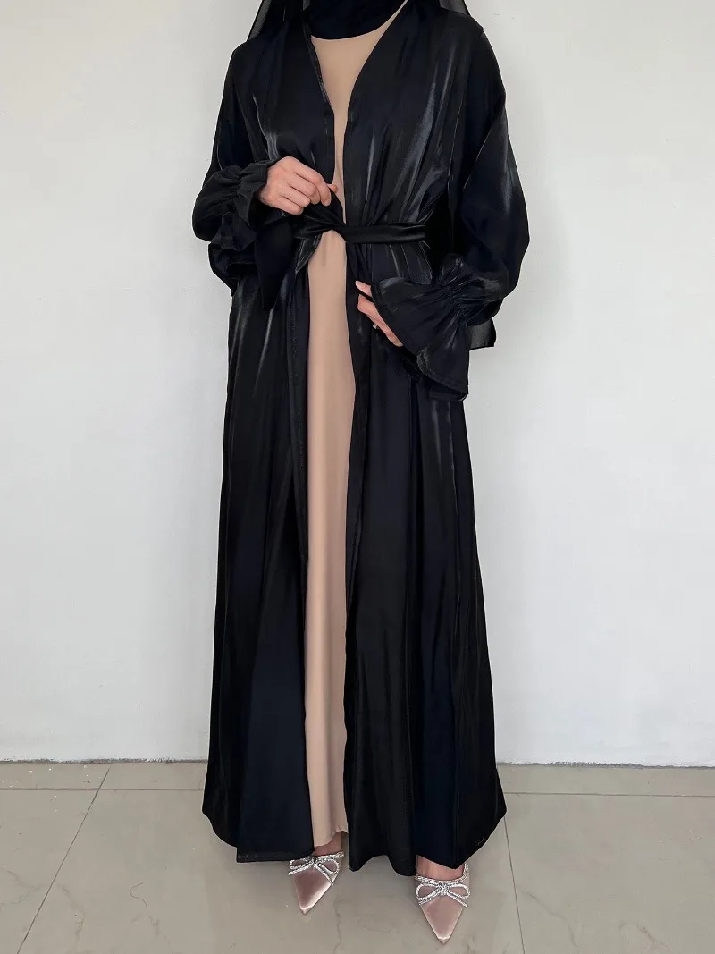 2024 New Islam Abaya Kaftan Elegant Outwear Abayas for Women Long Brilliant Silk Robe Femme Musulmanefor Middle East Arabia