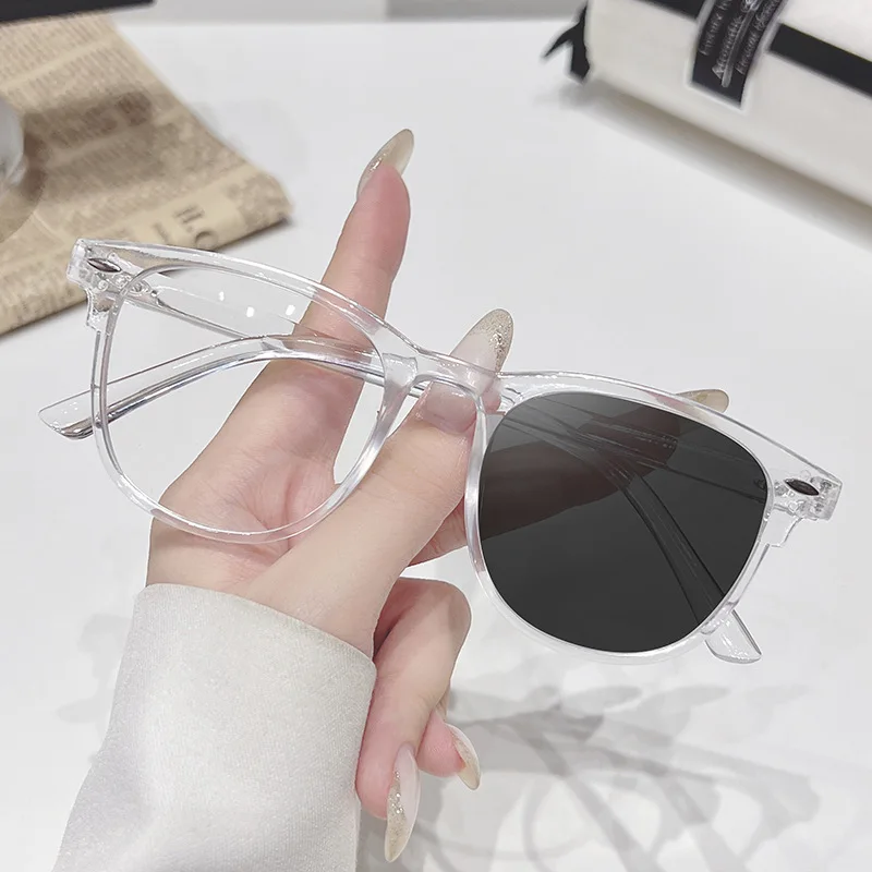 Unisex Trendy Photochromic Sunglasses – Korean Style Summer Eyewear