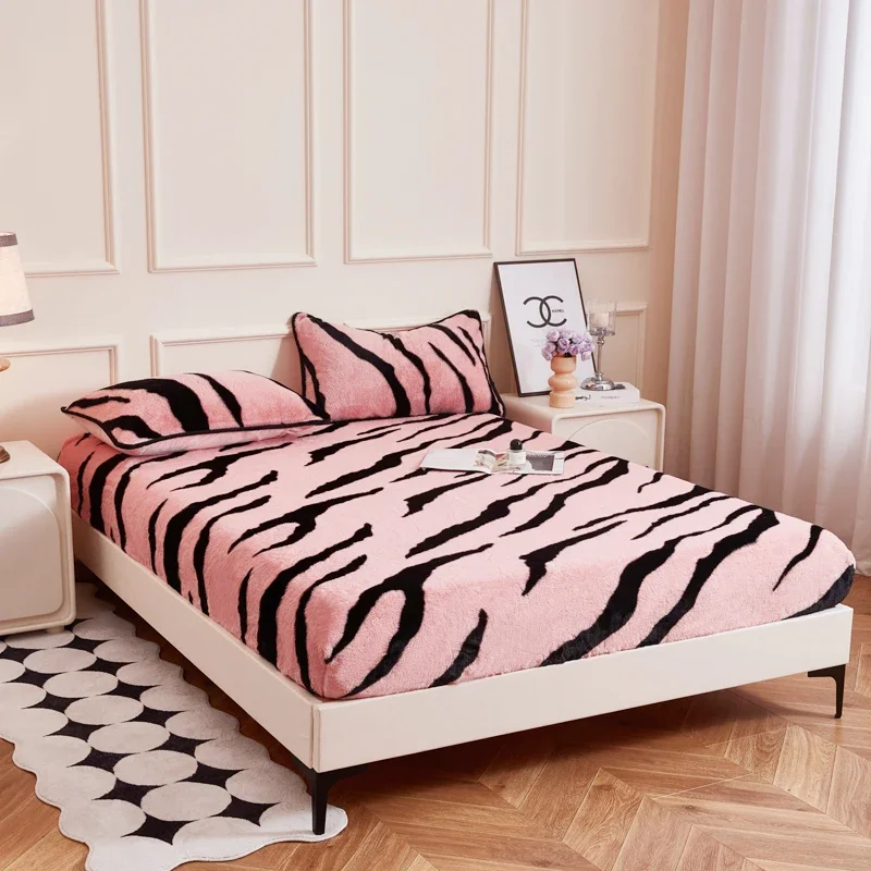 New Tiger Pattern Speed Warming High Density Rabbit Plush Fabric Sheet 360 Degree Full Wrap Side Height