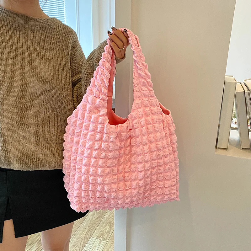 2024 New Solid Color Pleated Plaid Shoulder Bag Simple Temperament Commute Handbag Portable Bucket Bags for Women