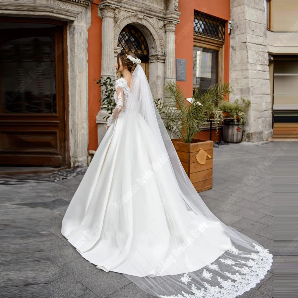 Luxurious V-Neck Wedding Dresses For Women Lace Appliques Long Sleeves Bridal Gowns Engagement Vestidos De Novia 2025 Customized 2