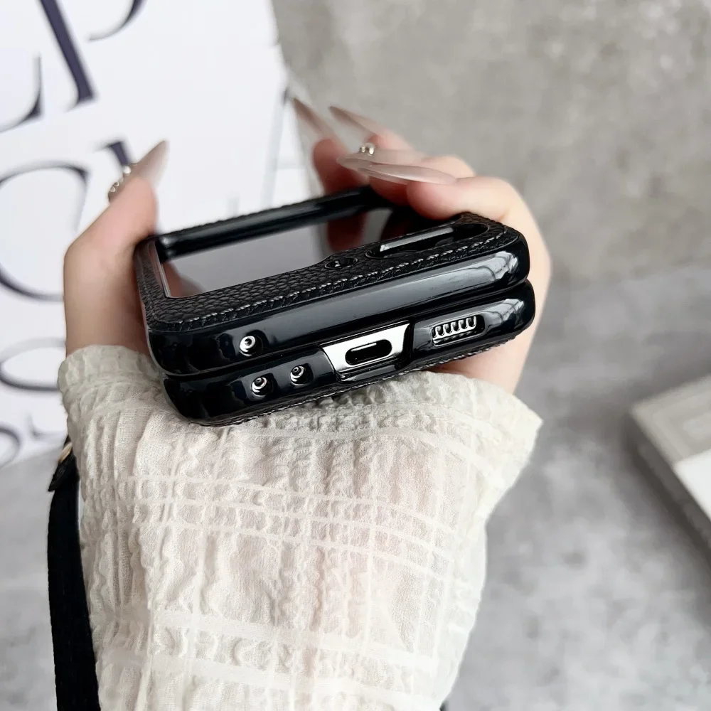 PU Leather Phone Case with 3D Grid Pattern and Crossbody Long Lanyard - Shockproof Cover