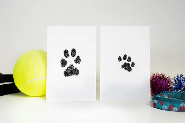 Fur Gift Paw Print Stamp Pad, 100% Pet Safe Kit, No-Mess Ink Pad, Imprint Cards, Pet Memorial Keepsake, Dogs, Cats, Small Pets, Pet Owner, Pet