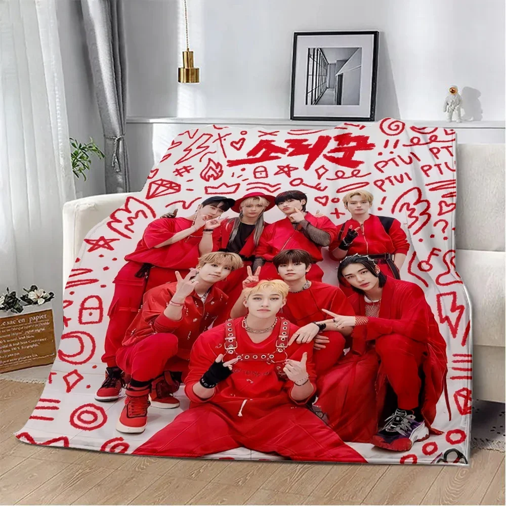 New KPOP Boys  Stray Kids Printed Blanket Picnic Blankets Warm Blanket Soft and Comfortable Blanket Home Travel Birthday Gift 5