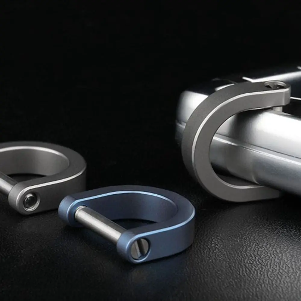 Titanium Alloy Outdoor Carabiner Hook and Bracelet Buckle Set