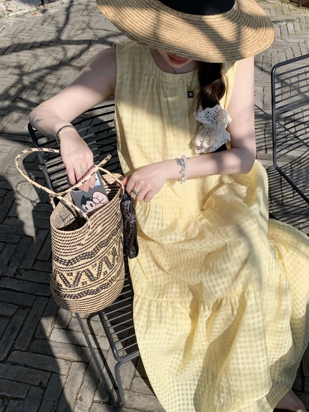 Casual Hollow Striped Straw Basket Bag Designer Paper Woven Women Shoulder Bags Handmade Summer Beach Large Tote Bag Holiday