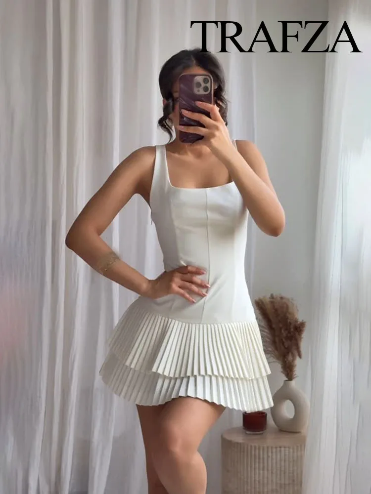 TRAFZA Women Summer Square Collar Sleeveless Solid Mini Dress Woman Elegant Chic High Street Slim Short Dress Pleated Dress 3