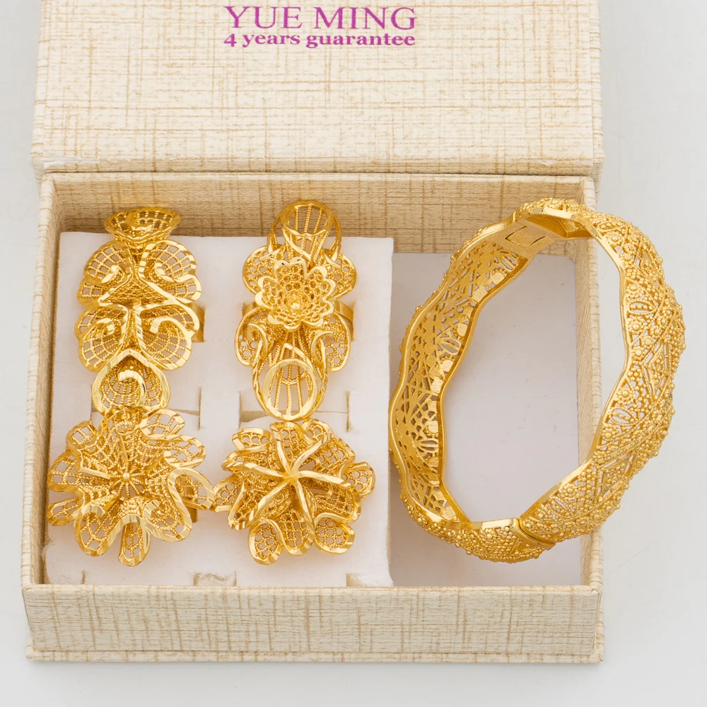 Luxury Dubai Ring Design for Women Stainless Steel Stackable Lady Gold Color Ring for Wedding Bridal Party Trendy Jewelry Gift